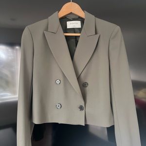 ARITZIA | Cropped Blazer